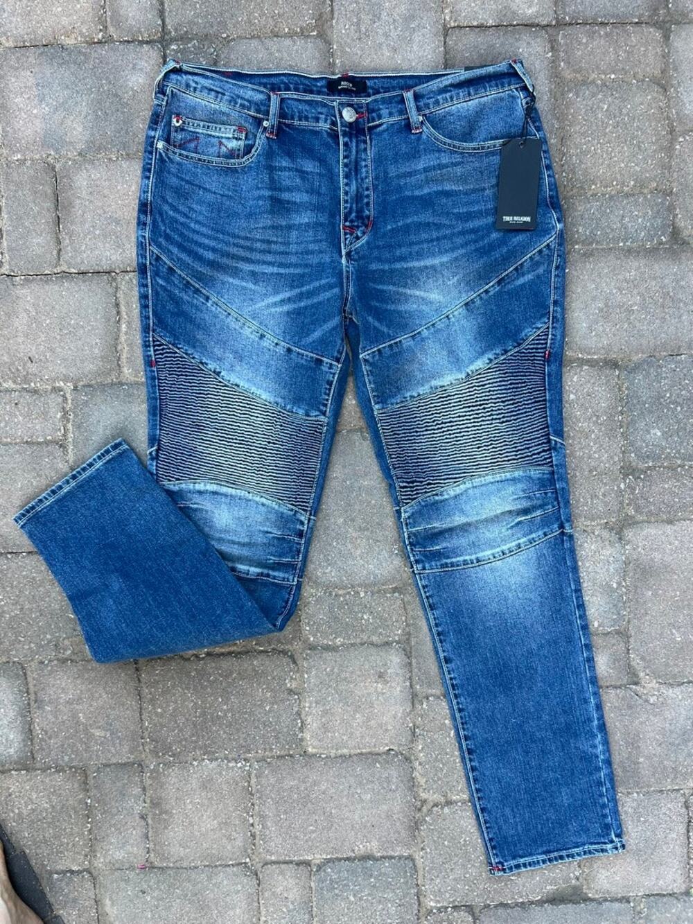 NWT Men's True Religion Rocco Moto relaxed skinny jeans size 36x32